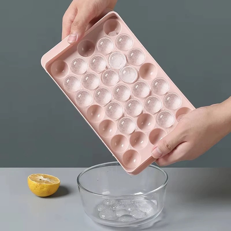  2pcs Round Ice Cubes Tray with Lid for Freezer-000165