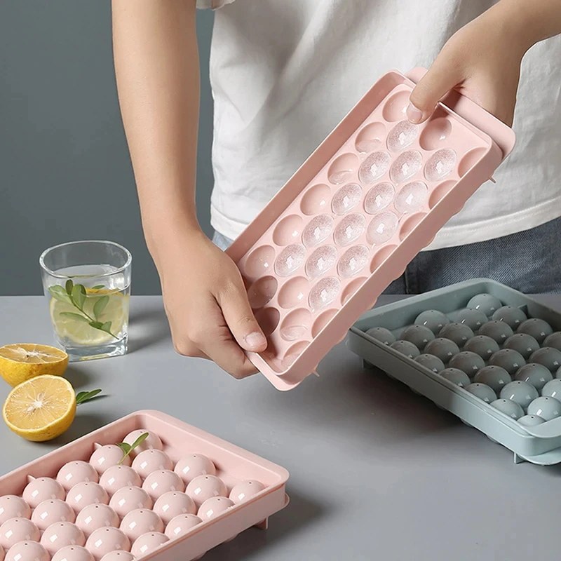  2pcs Round Ice Cubes Tray with Lid for Freezer-000165